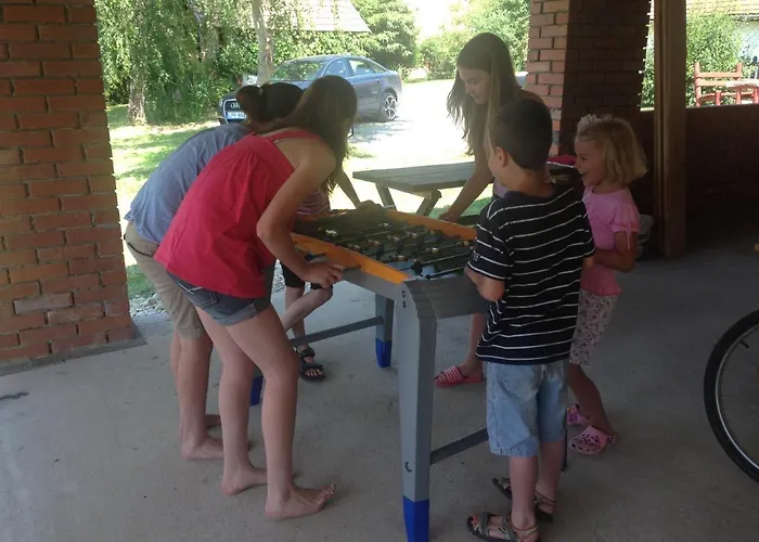 Csoergo Vendeghazak בית הארחה 3*