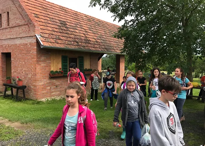 Csoergo Vendeghazak בית הארחה